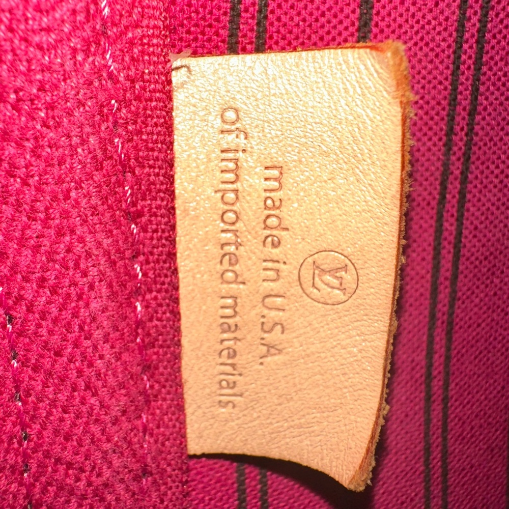 Louis Vuitton Monogram GM Tote with Pink Interior , with purchase box - Picture 4 of 16